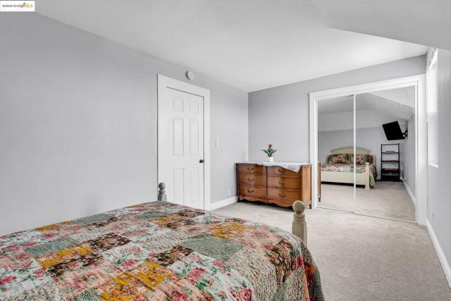 2350 W Shell Ave, Martinez CA: https://media.crmls.org/mediaz/5a6403da-f393-49f4-85b6-4f2bf8535105.jpg