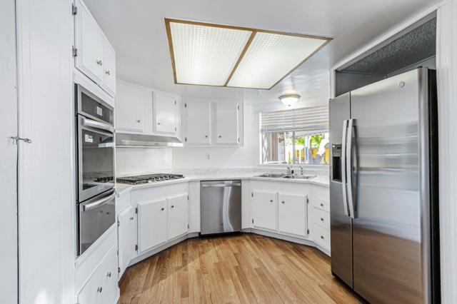 316 Los Encinos St, San Jose CA: https://media.crmls.org/mediaz/5a647c5c-853f-442e-8010-32b8dcb4799f.jpg