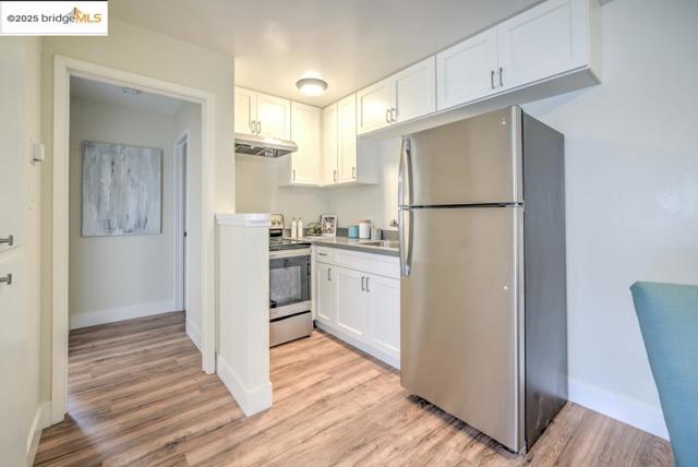 399 Schafer Rd, Hayward CA: https://media.crmls.org/mediaz/5a65ac2d-3bff-41c6-a7d4-b786431f06f3.jpg