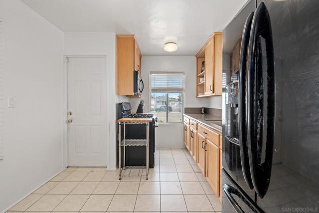 1620 49th St, San Diego CA: https://media.crmls.org/mediaz/5a666b1b-9396-43f1-b680-30b5e5a49ab9.jpg