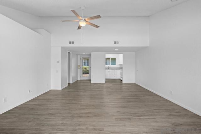 3760 Vista Campana S, Oceanside CA: https://media.crmls.org/mediaz/5a673a44-799c-478a-a7a4-6949eddb3202.jpg
