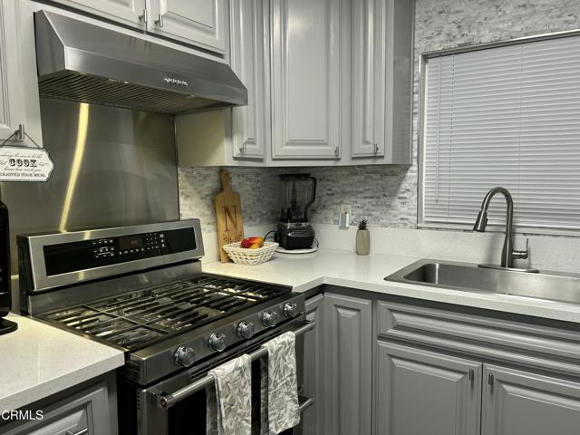 Detail Gallery Image 13 of 50 For 1080 N Eastman Ave, Los Angeles,  CA 90063 - 4 Beds | 3 Baths