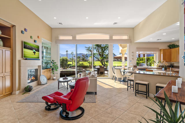79967 Rancho La Quinta Drive, La Quinta CA: https://media.crmls.org/mediaz/5a67b563-eba3-4080-b409-72079eeecb1f.jpg