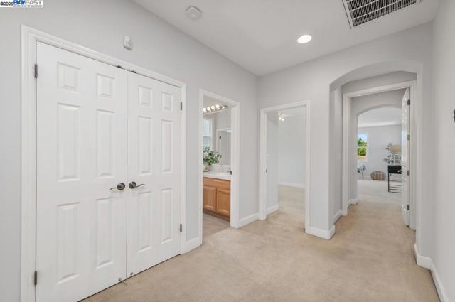 5640 Carnegie Way, Livermore CA: https://media.crmls.org/mediaz/5a683d16-13a5-4264-bdf4-9127771445ea.jpg