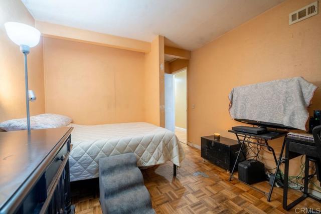 10181 Mayor Circle, San Diego CA: https://media.crmls.org/mediaz/5a686805-3d14-4f15-aa81-45132a238723.jpg