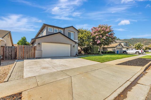 746 Alder Street, Gilroy CA: https://media.crmls.org/mediaz/5a68e660-8e69-4dce-8479-41b797828a5e.jpg