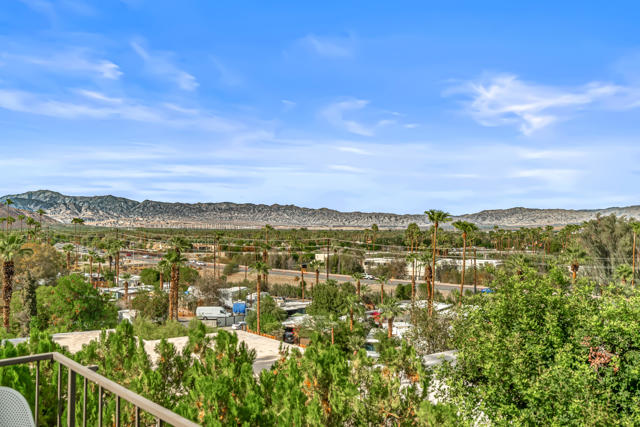 2002 Southridge Drive, Palm Springs, CA 92264