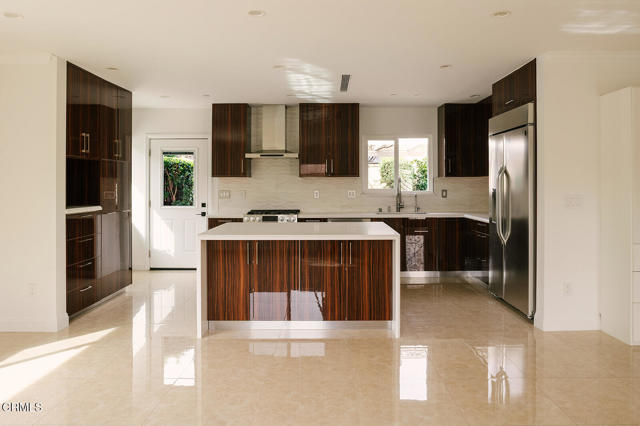 Detail Gallery Image 7 of 72 For 2506 Weston Pl, Glendale,  CA 91208 - 3 Beds | 2 Baths