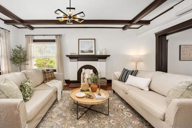 2445 47 A Street, San Diego CA: https://media.crmls.org/mediaz/5a6a393b-ad07-495d-b960-ea388ceb3901.jpg