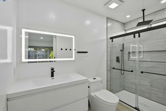 3312 San Marco Ct, Union City CA: https://media.crmls.org/mediaz/5a6a4f4c-16e4-4b56-bcdc-9742f9952f74.jpg