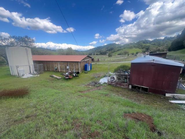 5390 Little Uvas Road, Morgan Hill CA: https://media.crmls.org/mediaz/5a6a87de-e09c-4a2a-96fe-ce0c333f9210.jpg