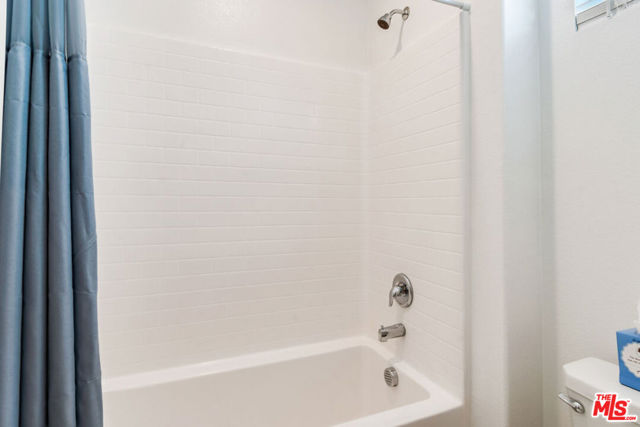 41551 Stanford Road, Palm Desert CA: https://media.crmls.org/mediaz/5a6c806a-605f-4c33-955f-fae342c6be1b.jpg