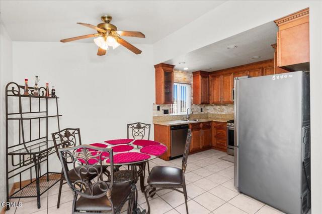 849 Plaza Cuernavaca Way, San Diego CA: https://media.crmls.org/mediaz/5a6ce528-8e43-4e22-99ec-fc394225f53b.jpg