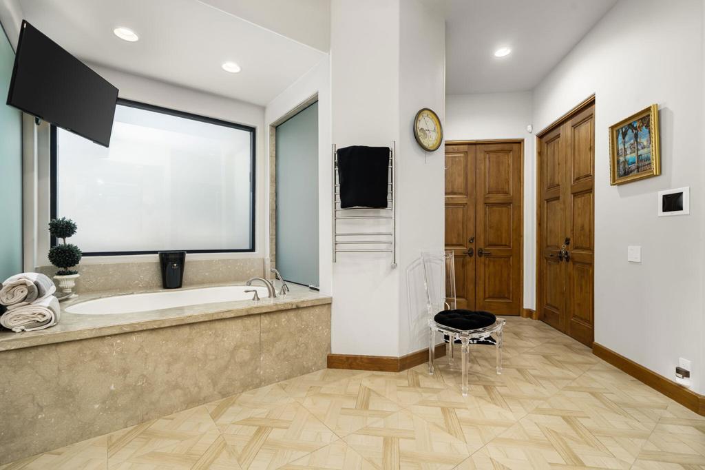 MLS #219132419DA image #44