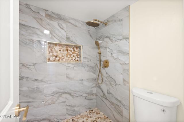12016 Caminito Campana, San Diego CA: https://media.crmls.org/mediaz/5a6ea31b-614d-4574-80d0-1c5acc9f2b4a.jpg