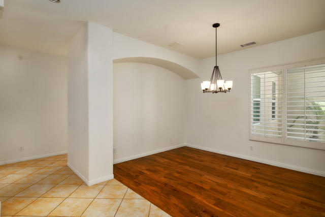 9 Cartier Court, Rancho Mirage CA: https://media.crmls.org/mediaz/5a6f1480-0b2e-4ce4-a4e9-a50a118fad3b.jpg