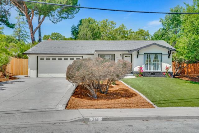 112 Lockwood, Pleasant Hill CA: https://media.crmls.org/mediaz/5a6f9cdf-20ca-4db1-9dc1-961015c4ef30.jpg