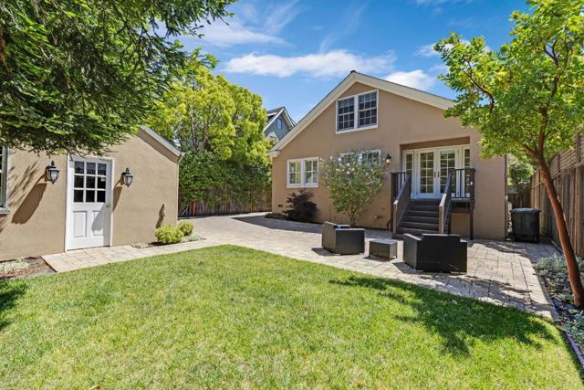 838 Walnut Avenue, Burlingame CA: https://media.crmls.org/mediaz/5a700f5d-9d8b-4be5-9389-ddb373ad01ba.jpg
