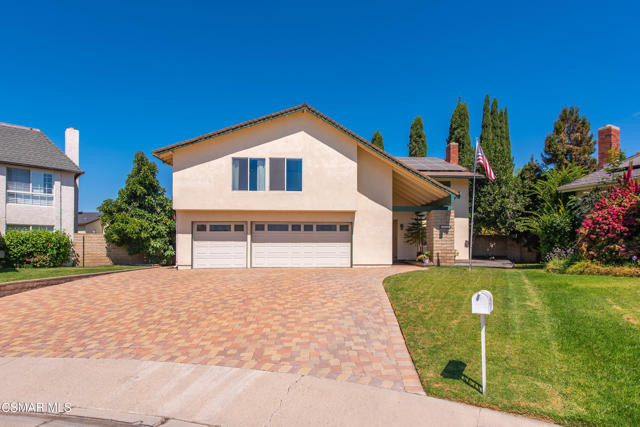 1589 N Alva Circle, Simi Valley CA: https://media.crmls.org/mediaz/5a7086f7-66b4-42bd-ad0e-7daf1b0d6b64.jpg