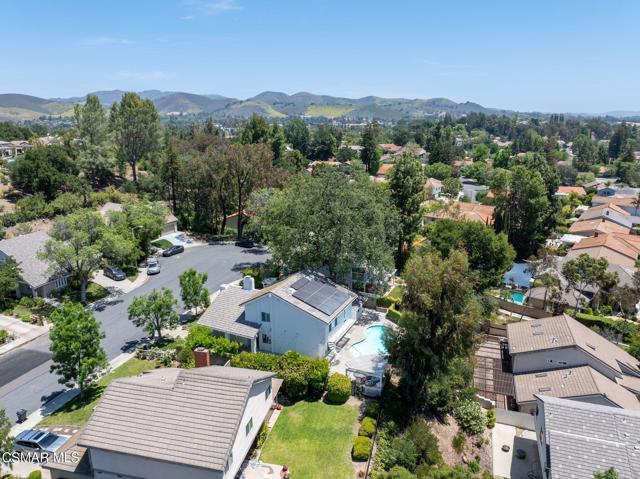 1984 Nettlebrook Street, Westlake Village CA: https://media.crmls.org/mediaz/5a713732-b2e5-40fe-acc5-f247ac6ab7fd.jpg