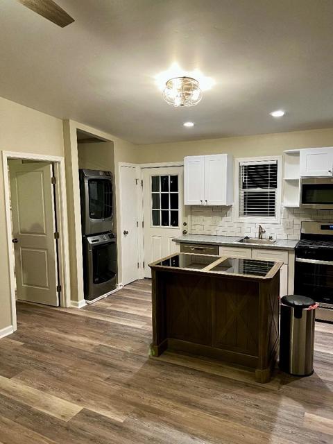 640 N 2nd Street, San Jose CA: https://media.crmls.org/mediaz/5a71775e-45dd-47bd-ad73-fcad88e6b09d.jpg