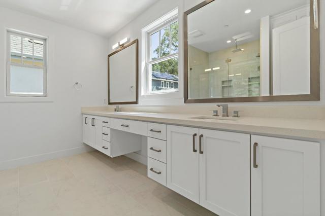 18825 Montalvo Oaks Circle, Monte Sereno CA: https://media.crmls.org/mediaz/5a72025e-f39c-41fe-8505-f479a19765c7.jpg