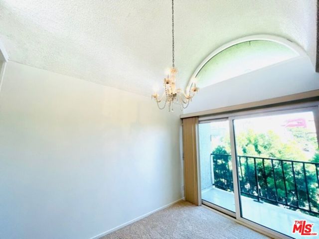 11789 Montana Avenue, Los Angeles CA: https://media.crmls.org/mediaz/5a725b33-76f6-46e5-b370-9374239ecf4a.jpg
