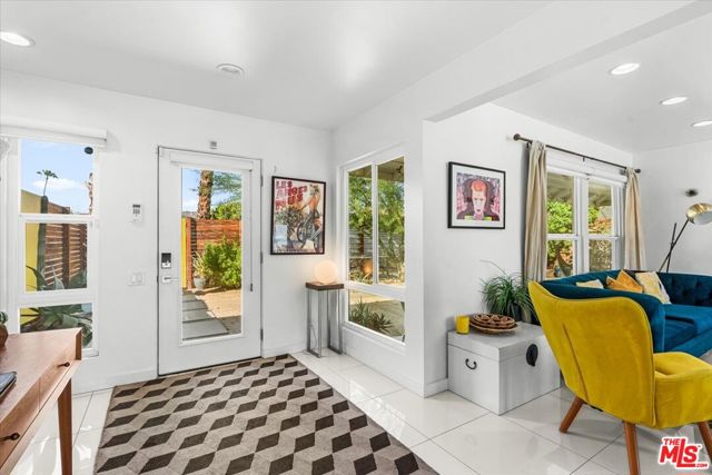 3963 E Calle San Antonio, Palm Springs, CA 92264