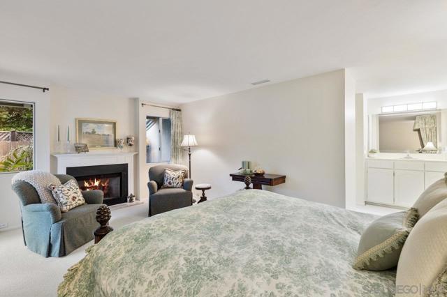 1059 Hymettus Ave, Encinitas CA: https://media.crmls.org/mediaz/5a72f17f-c233-419a-b6a2-1acb4e13adc6.jpg