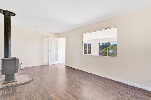 37625 Cruces Dr, Drive, Warner Springs CA: https://media.crmls.org/mediaz/5a738373-fcc6-49da-ac75-0d088bee5544.jpg