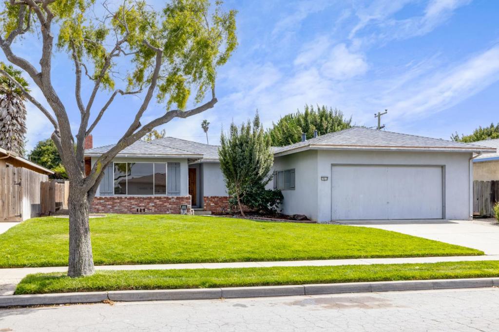 961 Loyola Drive