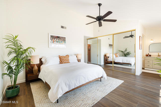 1932 Summer Cloud Drive, Thousand Oaks CA: https://media.crmls.org/mediaz/5a7603ef-9783-4b97-94cf-5beffec5990b.jpg