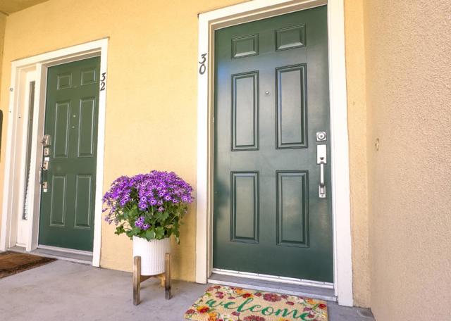 108 Bryant Street, Mountain View CA: https://media.crmls.org/mediaz/5a76af1f-c905-43ec-baa8-6cc4aeb72da8.jpg