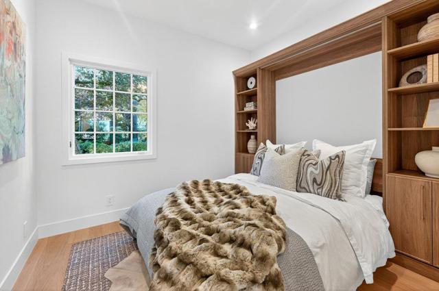 729 Chiltern Road, Hillsborough CA: https://media.crmls.org/mediaz/5a76e33c-2b65-41f3-ab8d-bc1312a012a5.jpg