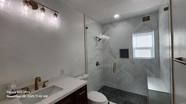 Detail Gallery Image 7 of 15 For 1303 Center Ave, Oceanside,  CA 92054 - 2 Beds | 1 Baths