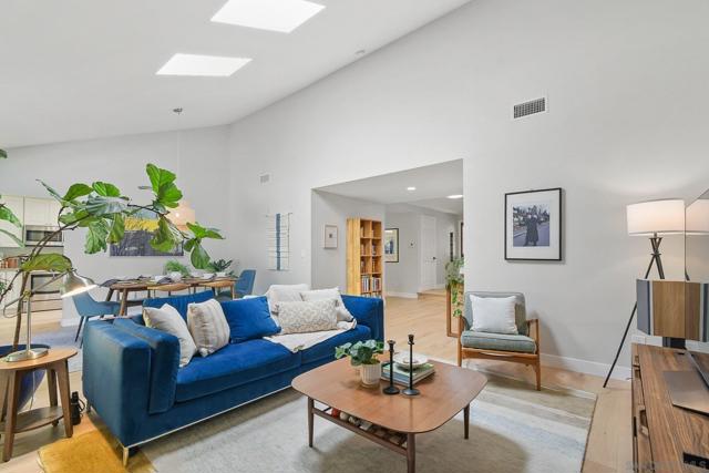 Image 8 of 33 For 3964 Calgary Ave