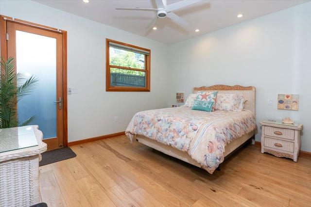 4150 Bye Way, Santa Cruz CA: https://media.crmls.org/mediaz/5a78b20d-8bcc-4ed4-9405-3fb0d889b387.jpg