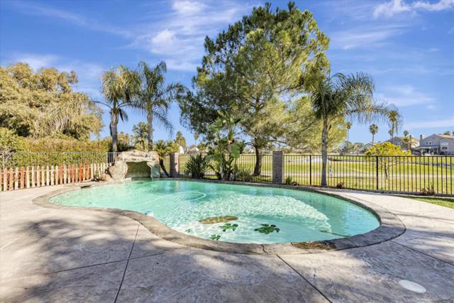 5150 Edgeview Drive, Discovery Bay CA: https://media.crmls.org/mediaz/5a79381d-15d3-499b-b478-d421b5c4dcdf.jpg