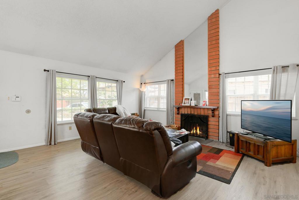 8113 Blythe Ct. - photo 4