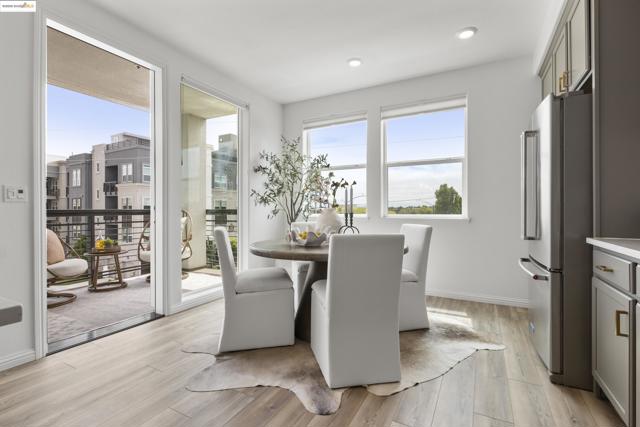 2818 Fifth Street, Alameda CA: https://media.crmls.org/mediaz/5a7a6a5a-2da8-4890-bf1e-c1fbd5795239.jpg