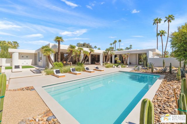 71000 Tamarisk Lane, Rancho Mirage CA: https://media.crmls.org/mediaz/5a7b3e01-a391-41a1-bc86-a371fa88a4fc.jpg
