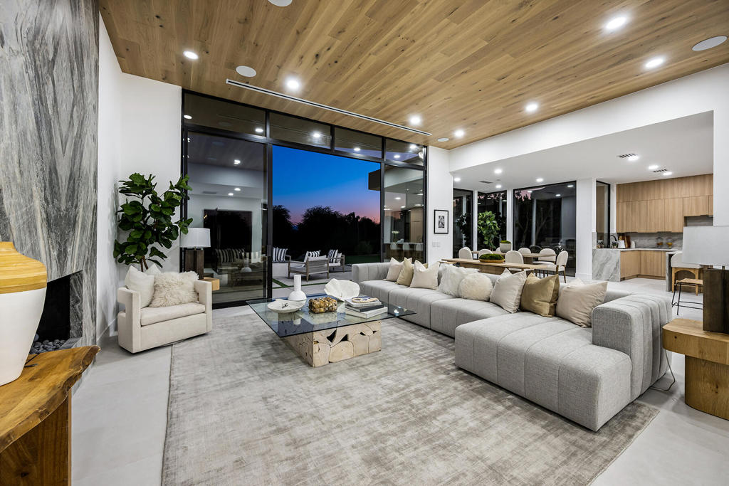 MLS #219132128DA image #4