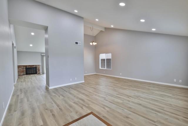 365 San Andreas Drive, Milpitas CA: https://media.crmls.org/mediaz/5a7bf4e2-b957-4676-b73f-a9d824d633a0.jpg