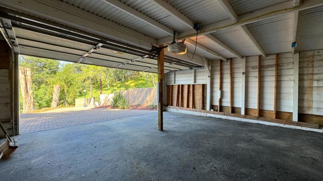 18800 Withey Road, Monte Sereno CA: https://media.crmls.org/mediaz/5a7bf590-c811-49aa-ad8b-5039fa91e212.jpg