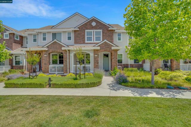 1734 Catalina Ct, Livermore CA: https://media.crmls.org/mediaz/5a7c34fb-9b4b-4dcb-99a2-5d5a057a8d2b.jpg