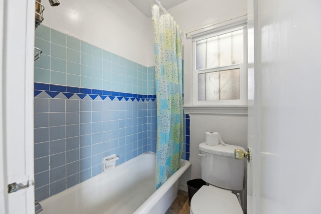 Image 10 of 31 For 1813 Sacramento St