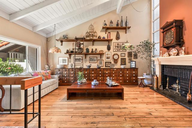 Detail Gallery Image 10 of 31 For 1377 Camino Teresa, Solana Beach,  CA 92075 - 3 Beds | 2/1 Baths