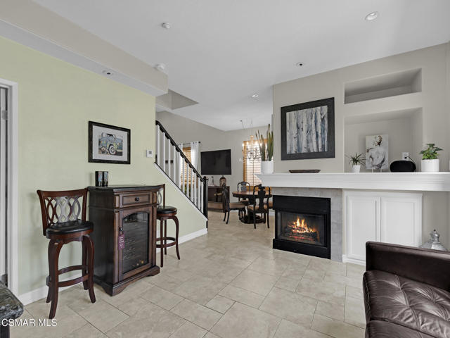 293 Springmist Lane, Simi Valley CA: https://media.crmls.org/mediaz/5a7d5441-b06a-4eab-9339-973731c30cef.jpg