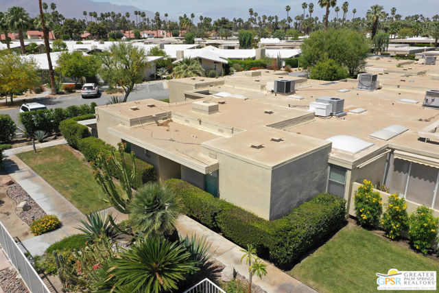 70120 Frank Sinatra Drive, Rancho Mirage CA: https://media.crmls.org/mediaz/5a7e4778-82aa-4a3f-b51c-ed31c23609c4.jpg