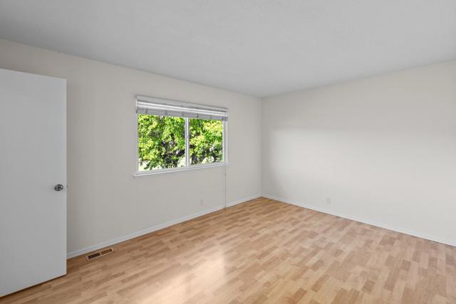5492 Tradewinds Walkway, San Jose CA: https://media.crmls.org/mediaz/5a7f7b35-f332-4144-8436-ffa7f4a18b45.jpg